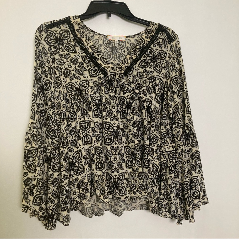 Eri+Ali Anthropologie Boho V-Neck Top W/ Bell Sleeves